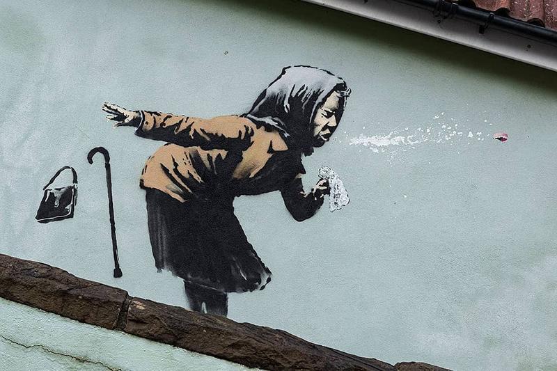 https---kr.hypebeast.com-files-2020-12-banksy-aachoo-public-street-art-bristol-2.jpg