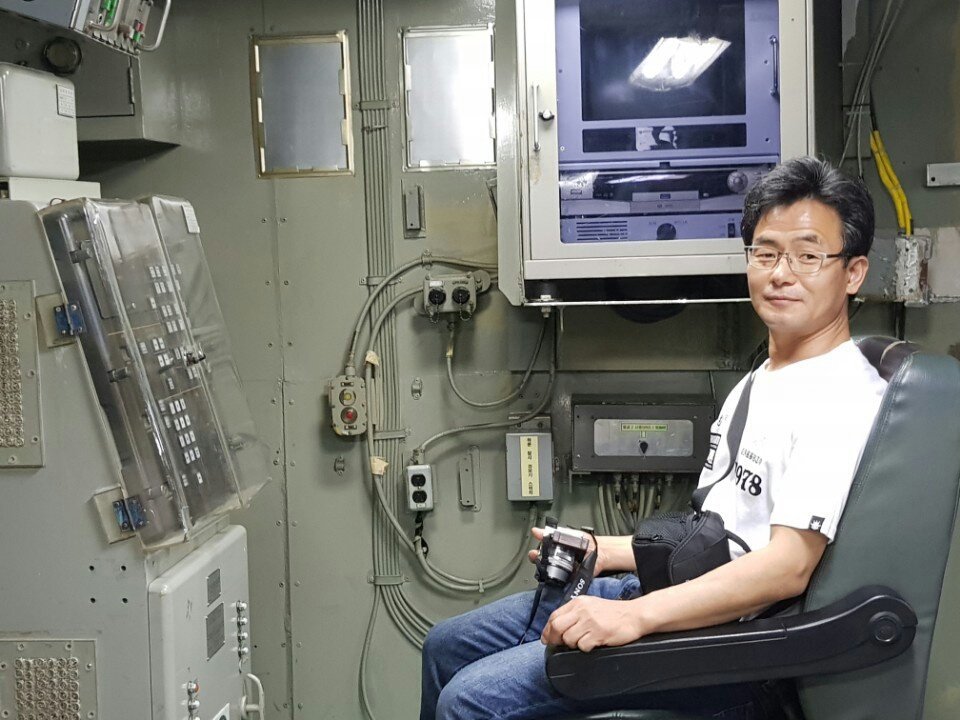 울산함에서 박정관 편집장 (2).jpg