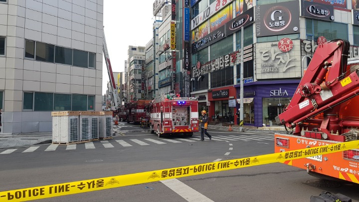 울산 뉴코아아울렛 화재현장 (5).jpg