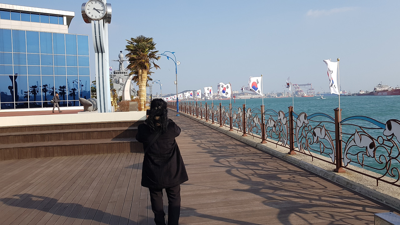 장생포 고래문화특구 울산함 (4).jpg