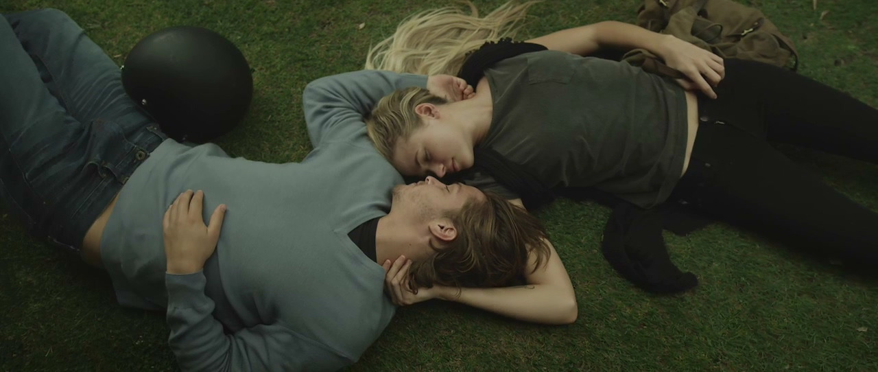 쪼그리고 앉는 사람.mkv_20190816_160926.402.jpg