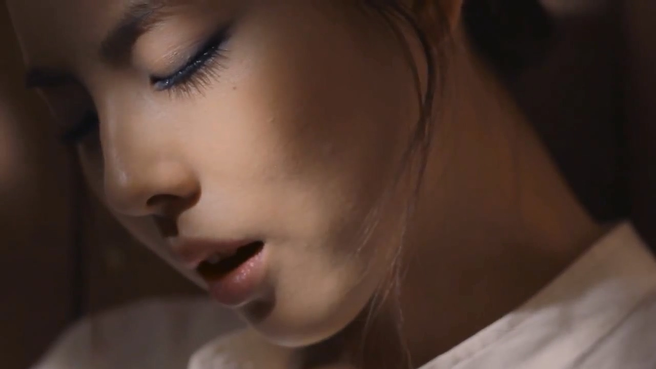 박지윤 Park Ji Yoon '나무가 되는 꿈 Tree of Life'.flv_20170531_233907.125.jpg