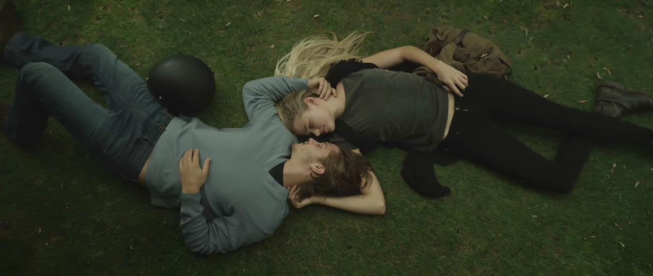 쪼그리고 앉는 사람.mkv_20190816_160908.618.jpg