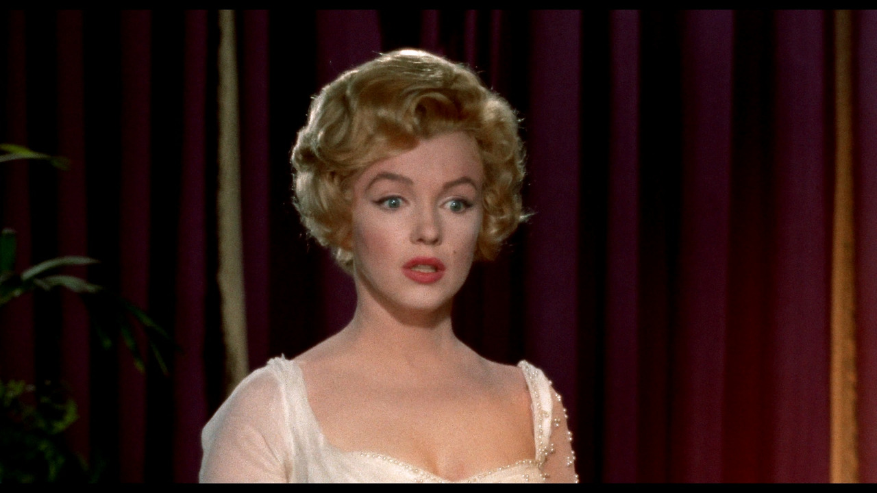 왕자와 무희.The Prince and the Showgirl.1957.mkv_20250113_110332.146.jpg