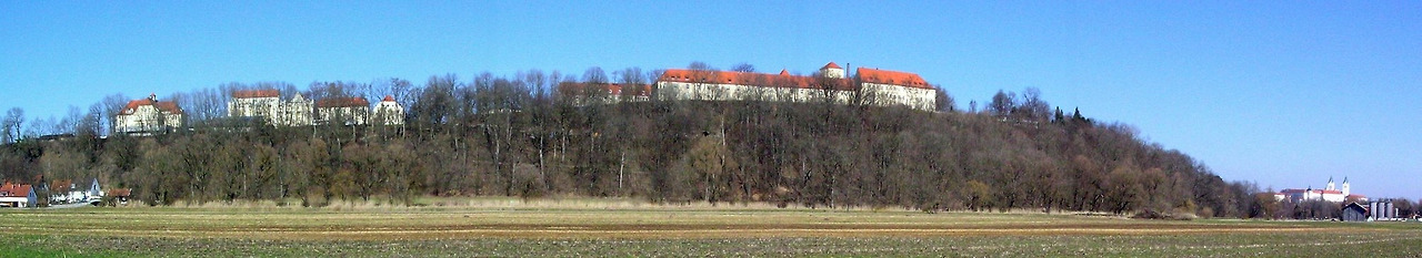 Panorama_Weihenstephan_mit_Dom.jpg