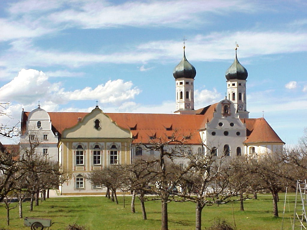 Kloster_Benediktbeuern-1.jpg