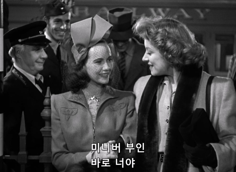 미니버 부인.Mrs. Miniver.1942.mkv_20250520_081421.037.jpg