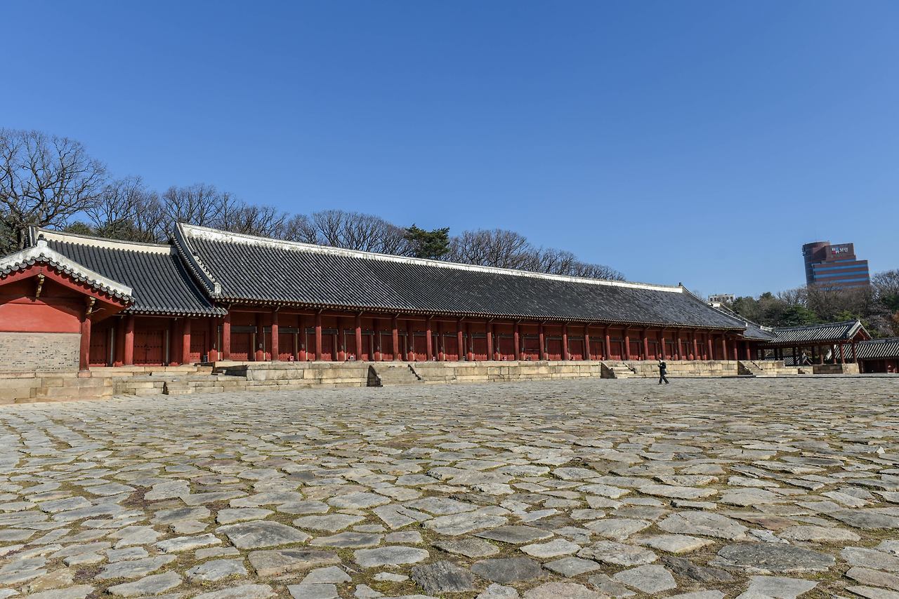 조선의 왕과왕비를 모신사당종묘2.jpg