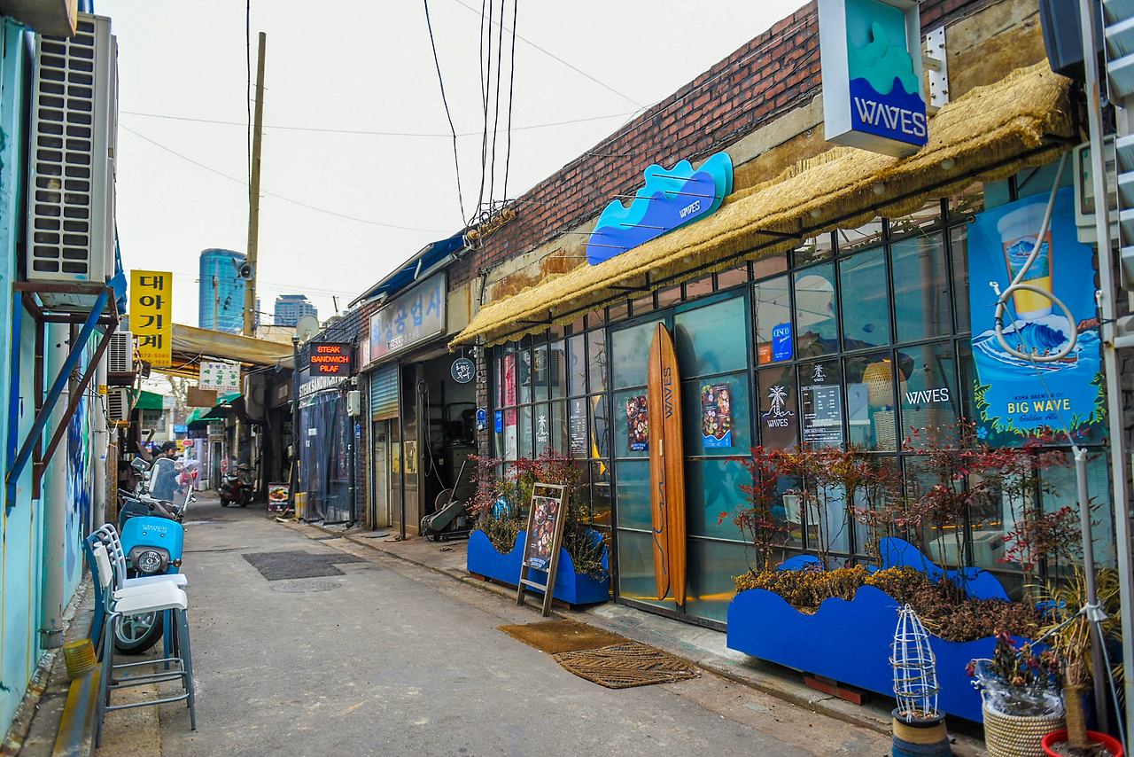 문래예술촌에 들어선 카페.jpg