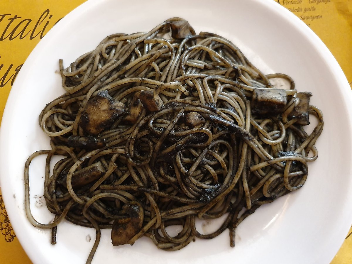 스파게티_콘_레_세피에.jpg