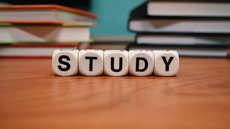 study-1968077_960_720.jpg