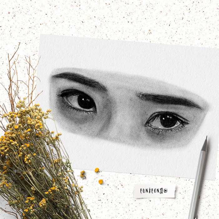 210923-연필 014-_아이유_눈[꿈보그림]-목업-700.jpg