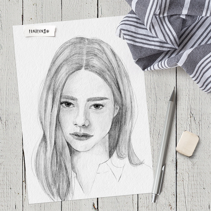 210919-연필 010-여자모델[꿈보그림]-목업-700.jpg