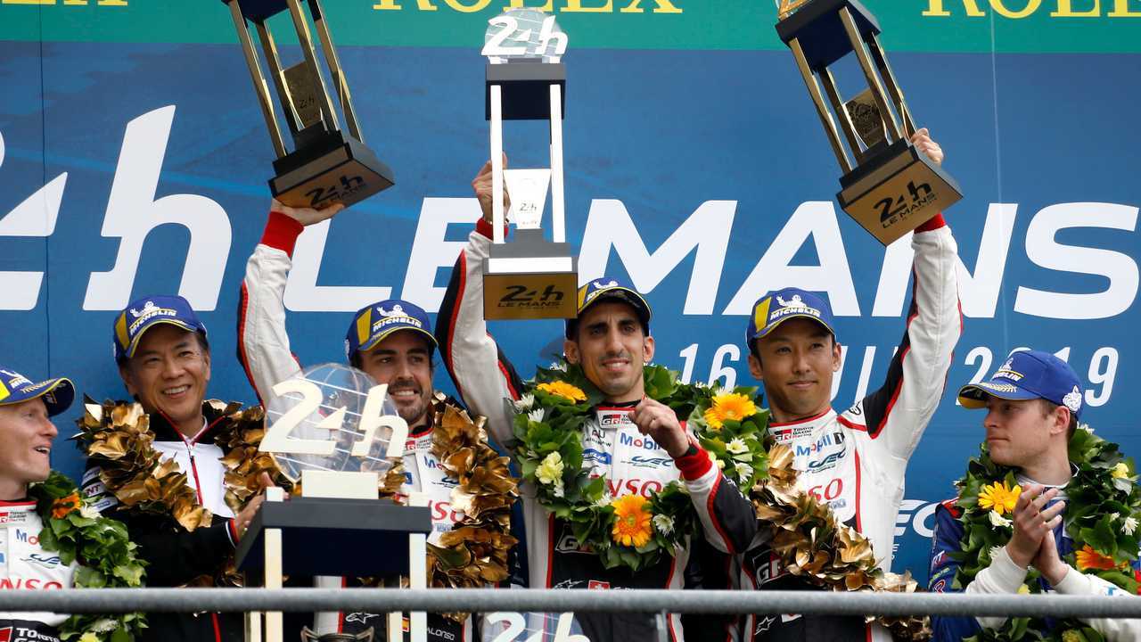 podium-race-winner-8-toyota-gazoo-racing-toyota-ts050-sebastien-buemi-kazuki-nakajima-fernando-alonso.jpg