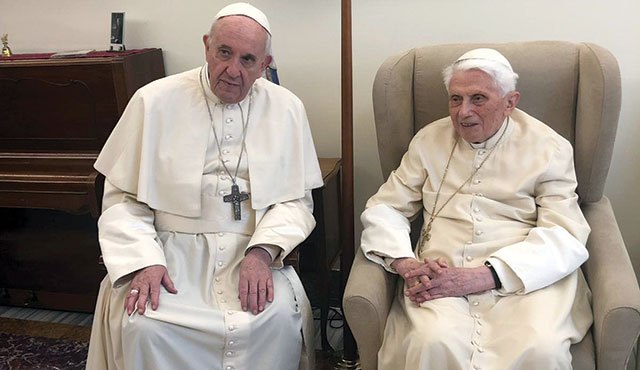 moviereview_20190417T0827-26048-CNS-POPE-BENEDICT-FRANCIS-WEB.jpg