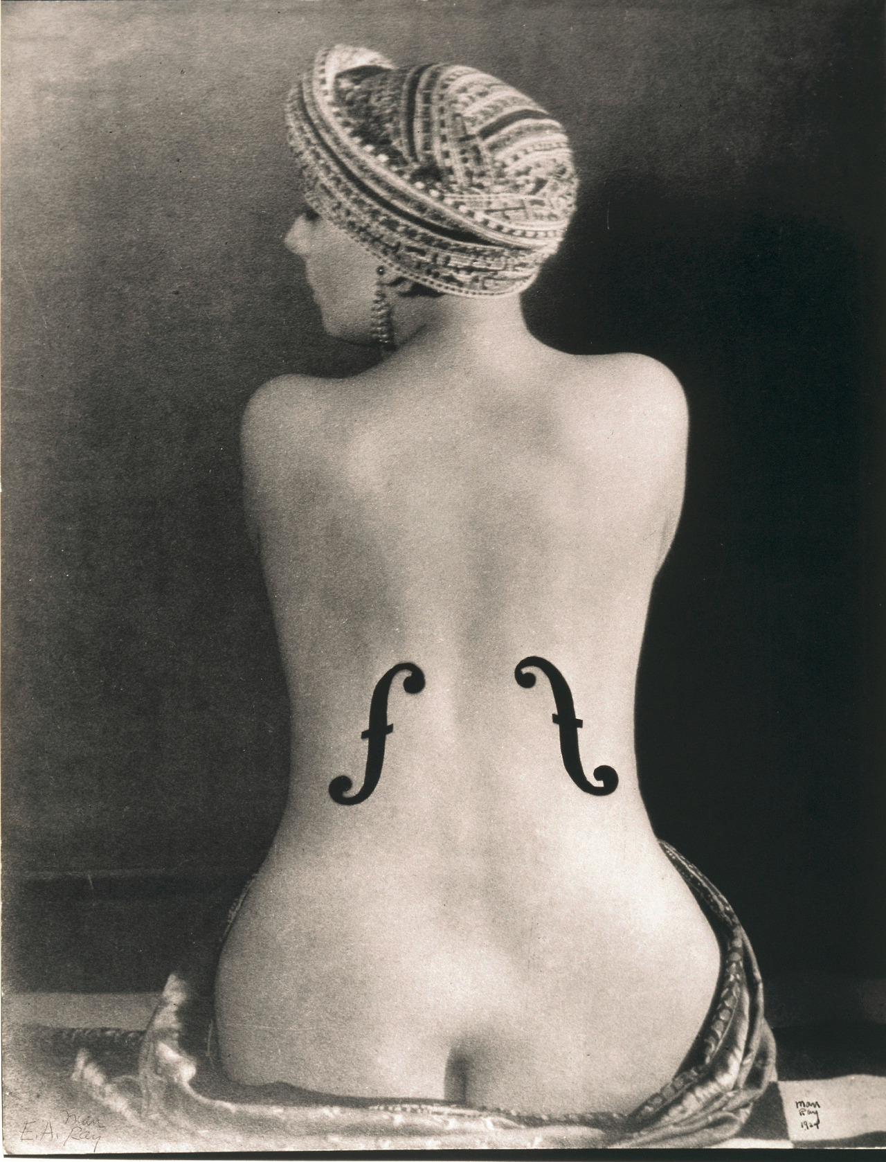 le-violon-dingres-by-man-ray_11057457793_o.jpg