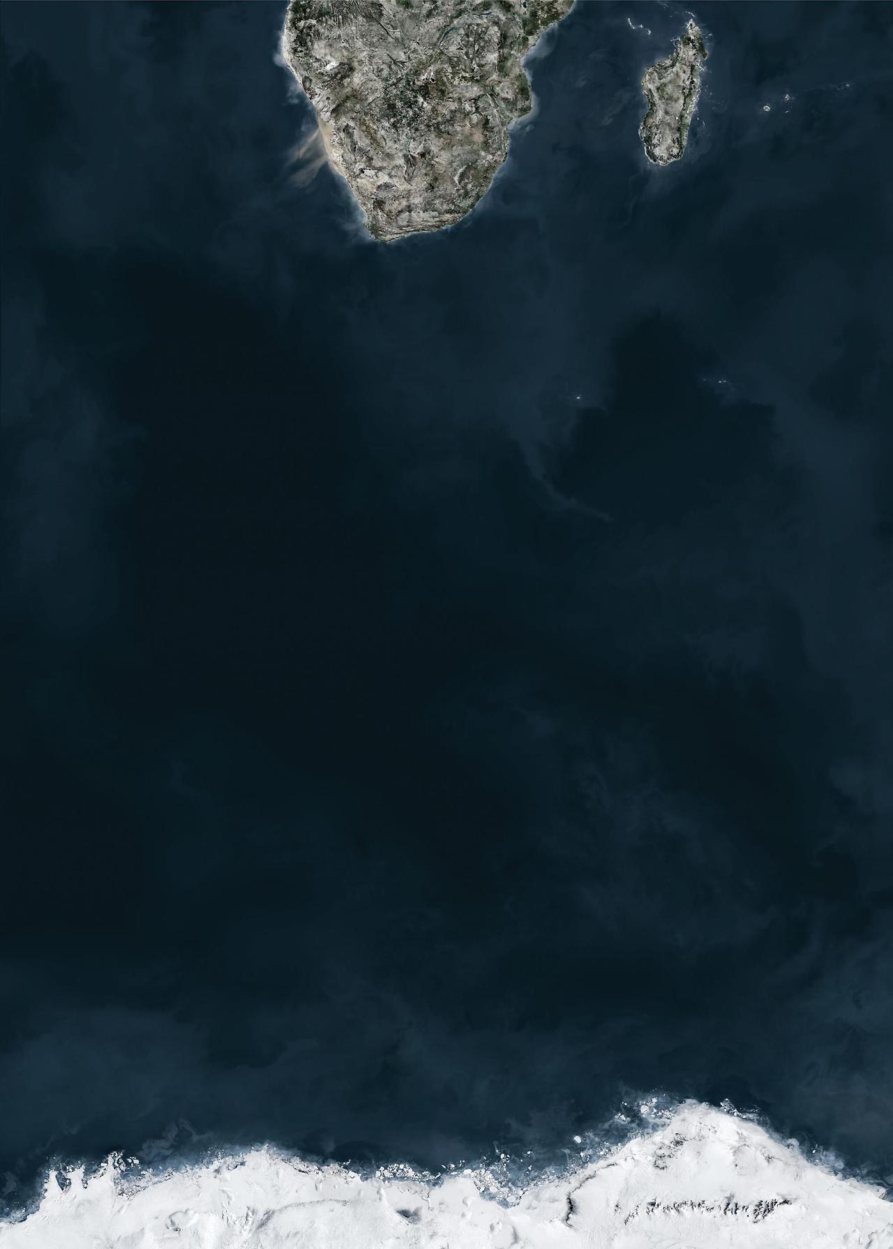 Andreas Gursky - Ocean IV, 2010.jpg