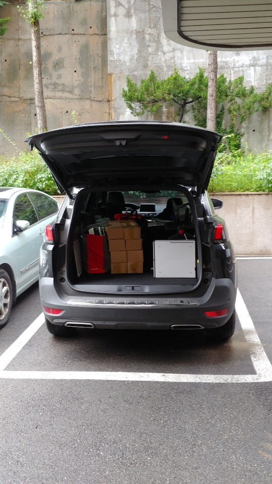 트렁크 이사.jpg