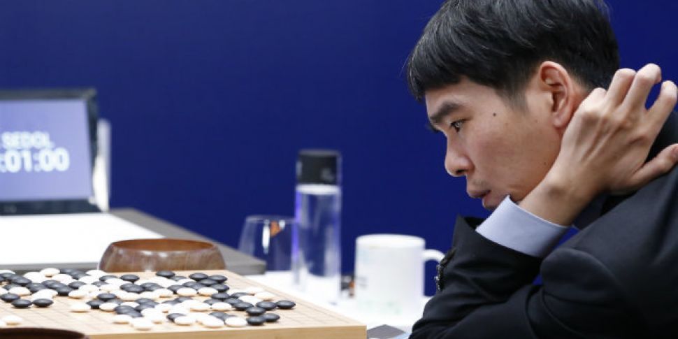 39-go-39-champion-lee-sedol-manages-first-win-against-supercomputer.jpg