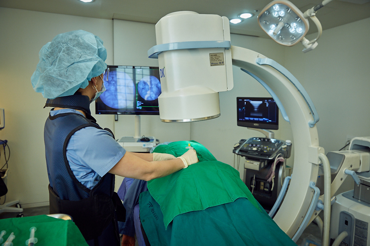 CI(carm유도하주사치료)_허리 (7).jpg