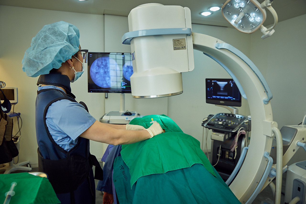 CI(carm유도하주사치료)_허리 (5).jpg