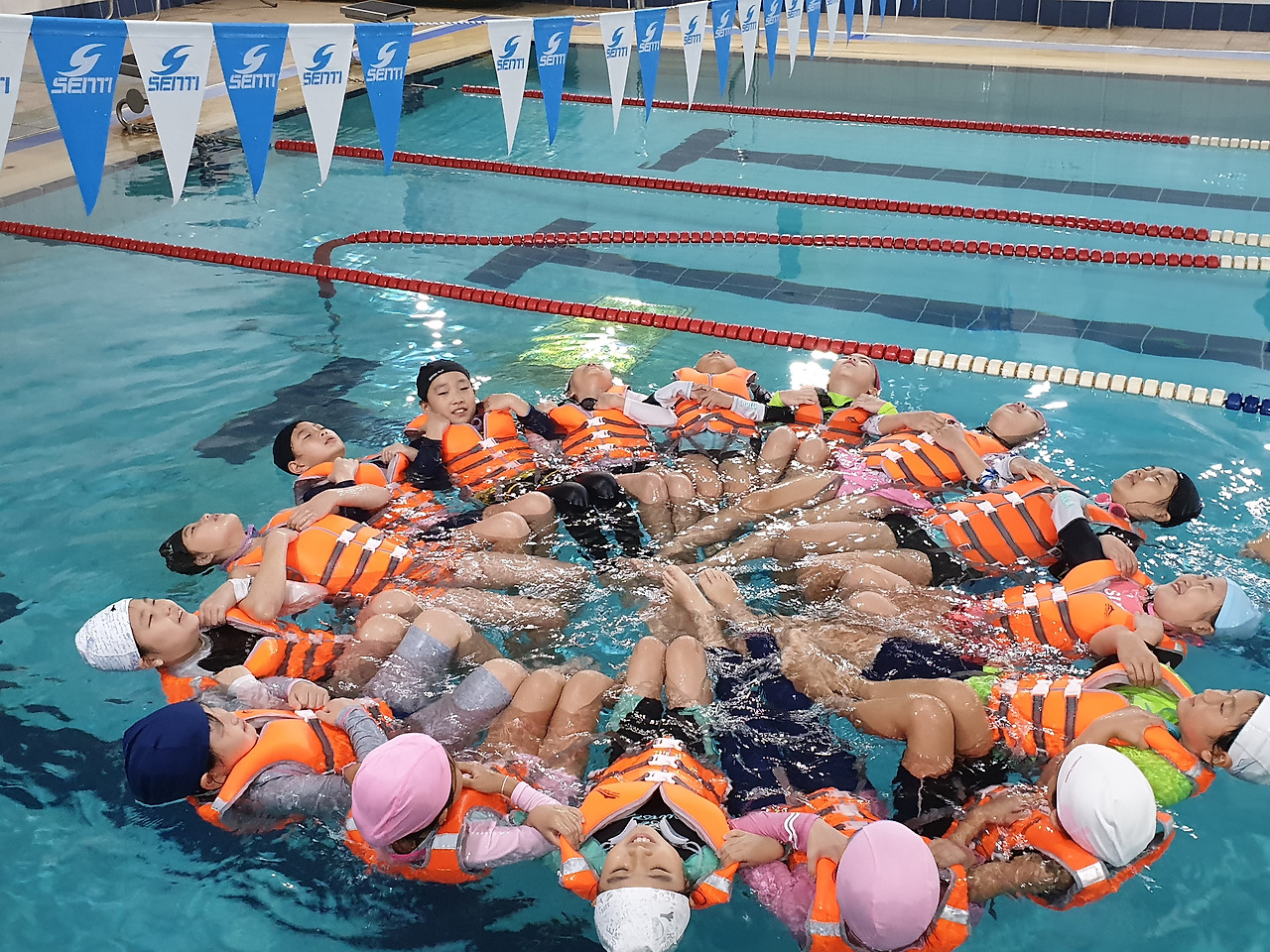 우수-친구와 함께라면 두렵지 않아요-강보훈.jpg