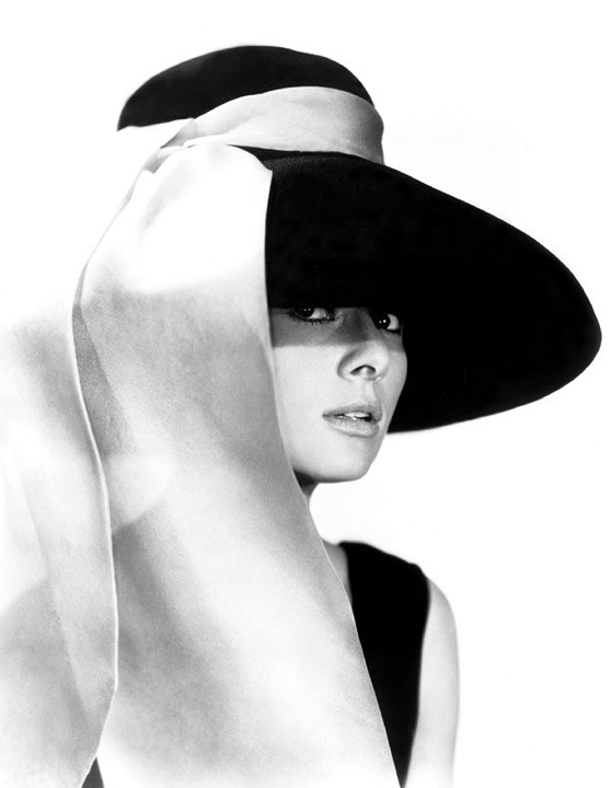 audrey-hepburn-399624_960_720 - 복사본.jpg