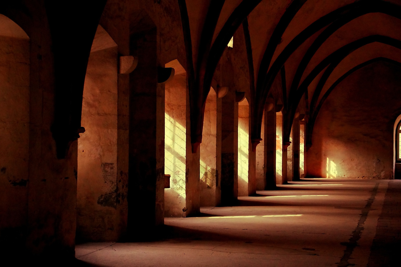 building-historical-church-cloister.jpg