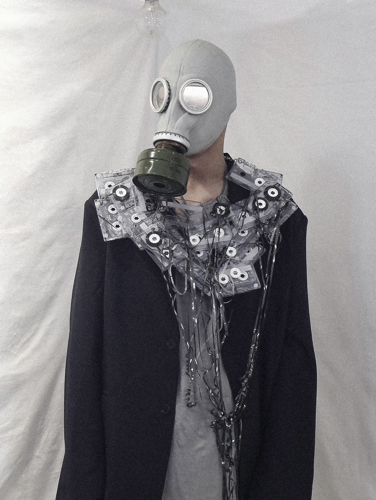 그레이노이즈 19SS 초기 룩북 이미지.jpg