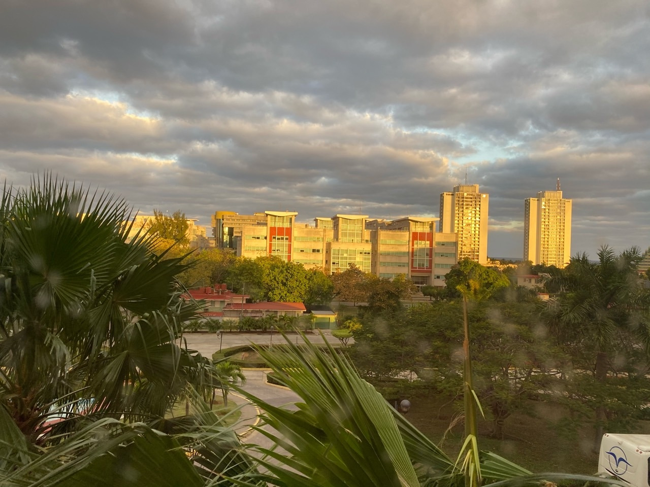 Four season 호텔_1.jpg