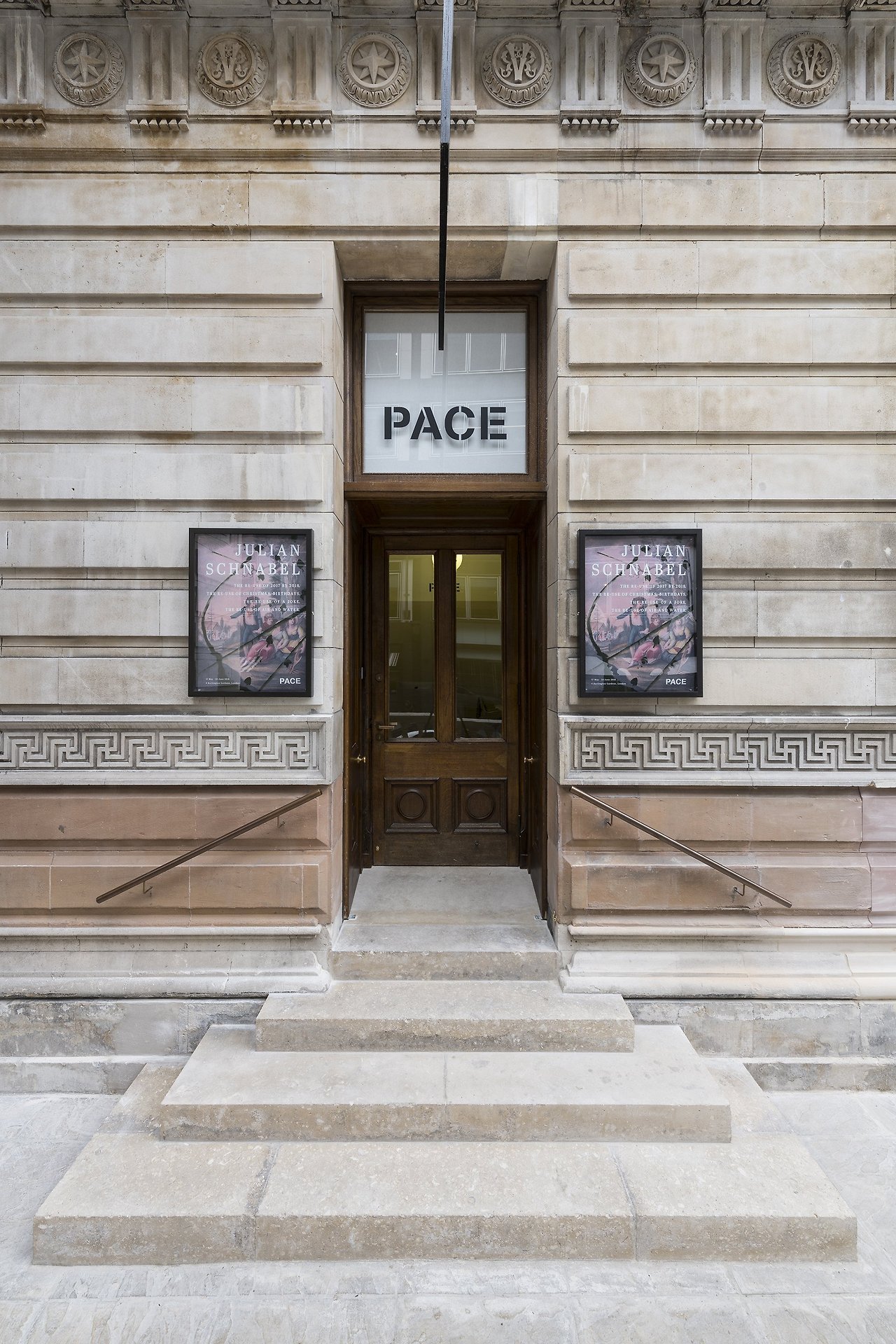 6BG_PACELONDON_Exterior_05.original.jpg