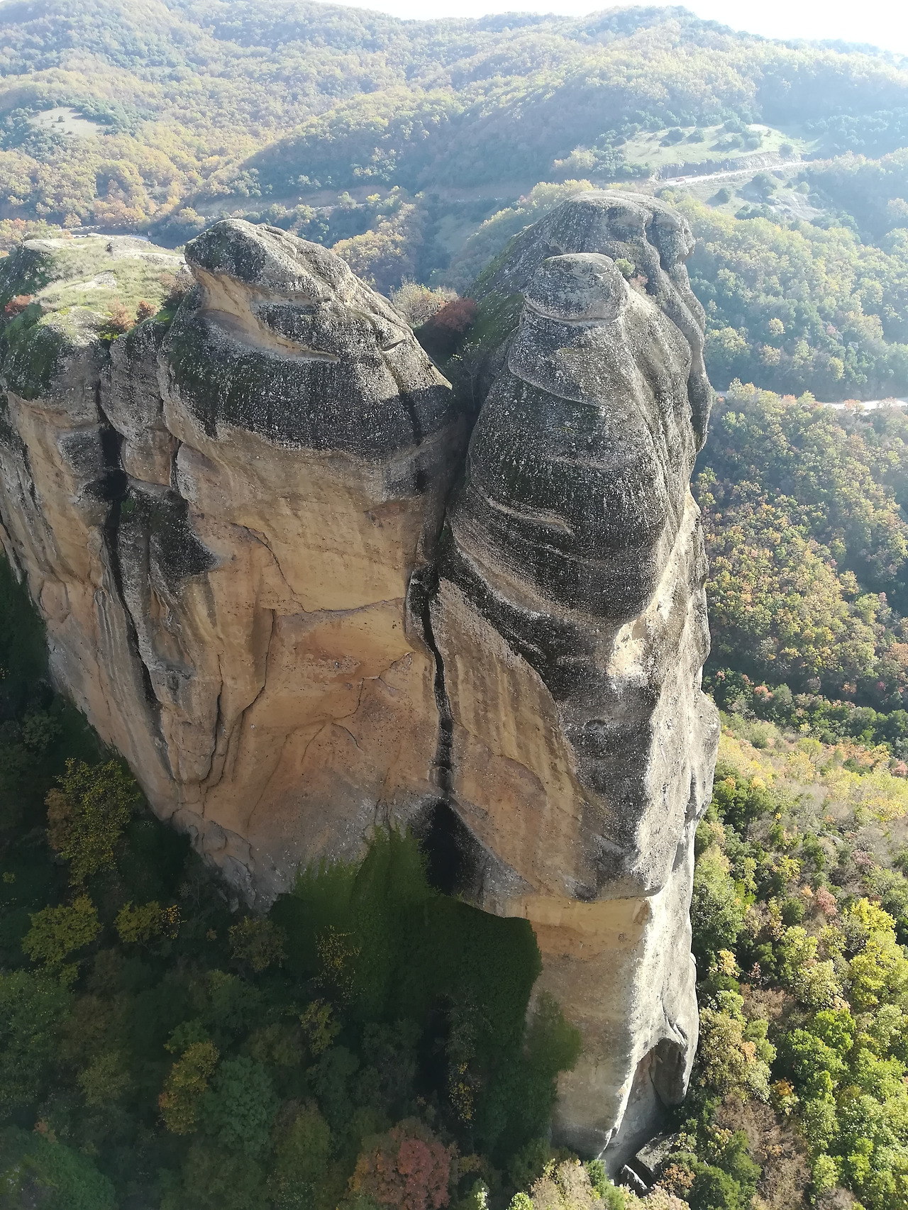 메테오라 바위산.jpg