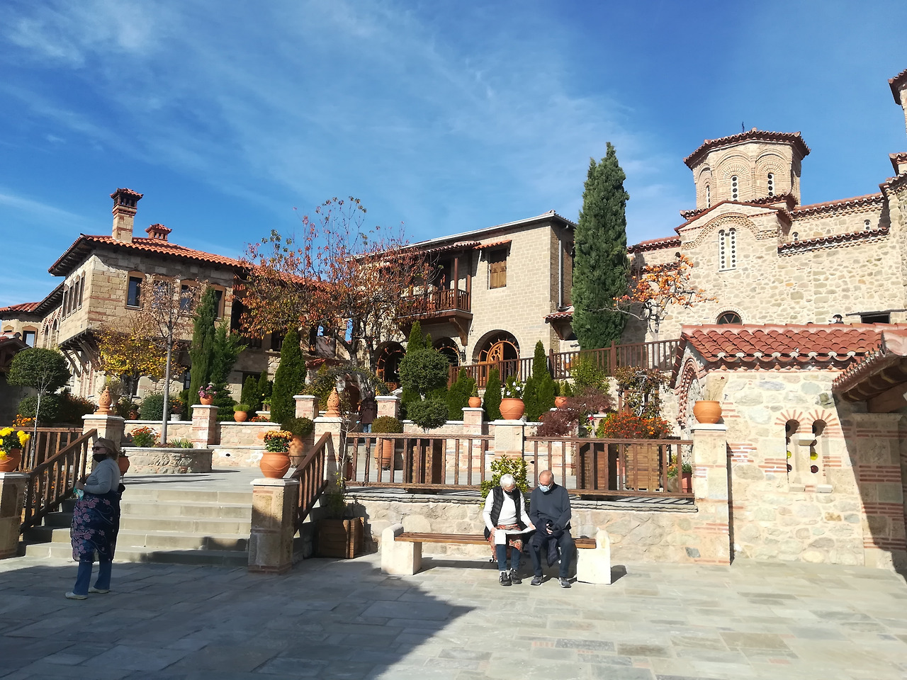 발람 수도원 정원.jpg