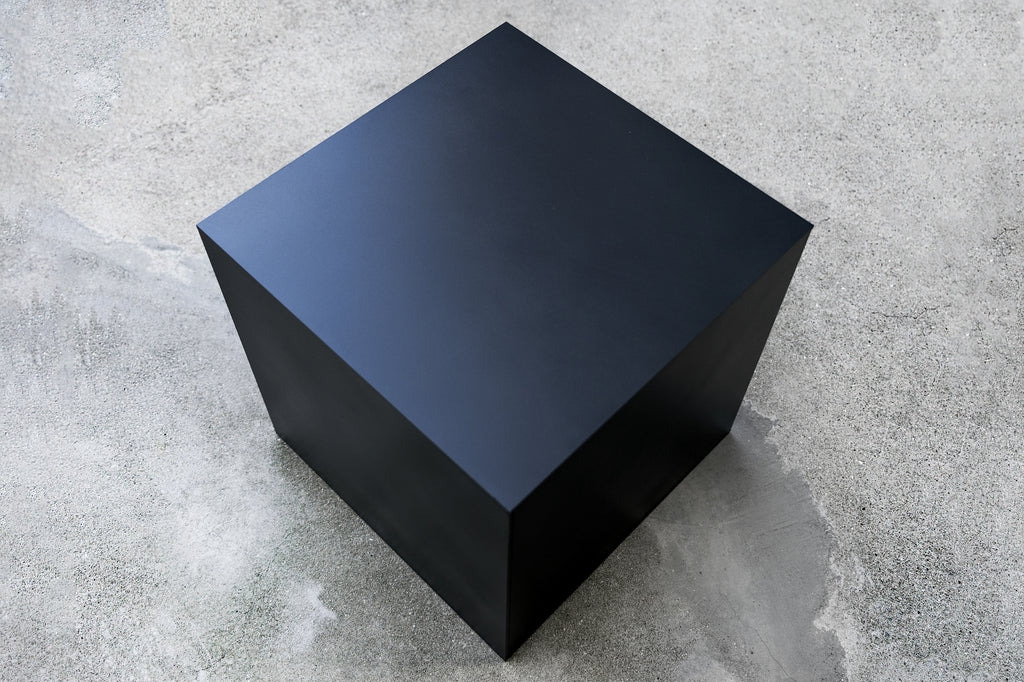StorageDetailCoffeeTable_Squarecoffeetable_Blackcoffeetable_Metalcoffeetable_Cube_Cubefurniture_Steelcube_Metalcube_Blackmetalcube_ContemporaryIndustrialDesign_Vinylstorage_Metalvinyl_1024x683.jpg