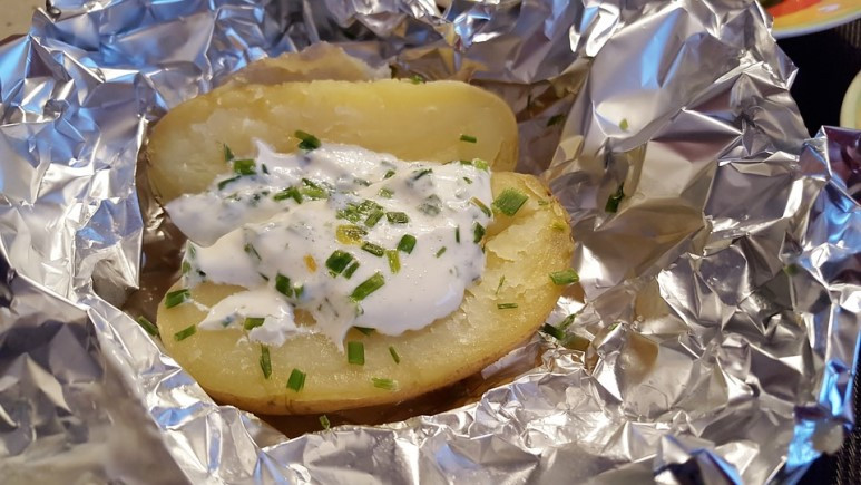 baked-potatoes-1142155_960_720.jpg