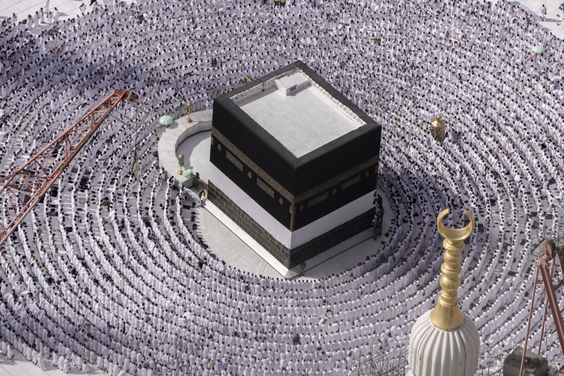 AP-Hajj-1-1100x733.jpg