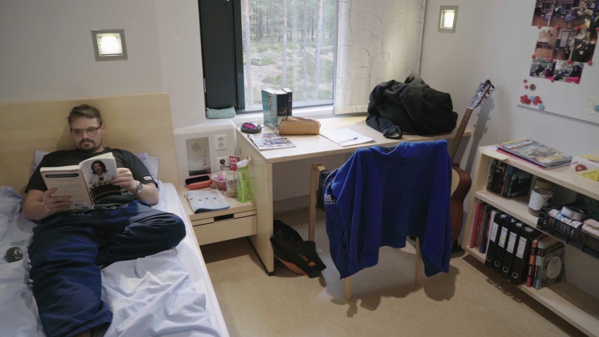 https___cdn.cnn.com_cnnnext_dam_assets_180307162129-prison-reform-norway-dorm.jpg
