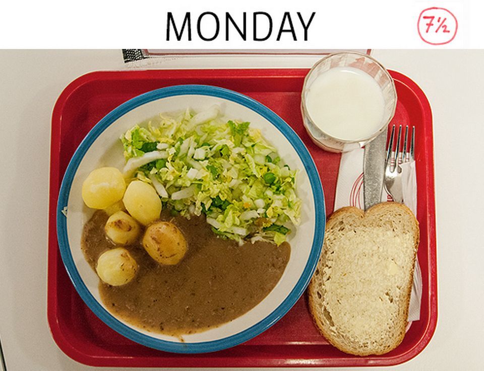 Monday shool lunch.jpg