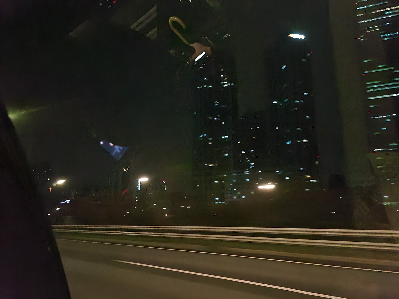 2022-11-16 00.14.46.jpg