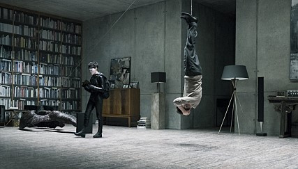 안티 히어로적인 면을 부각.jpg