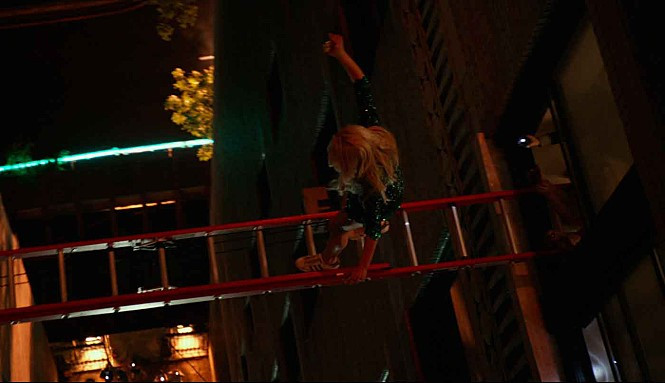 사다리 건물 건너기.jpg