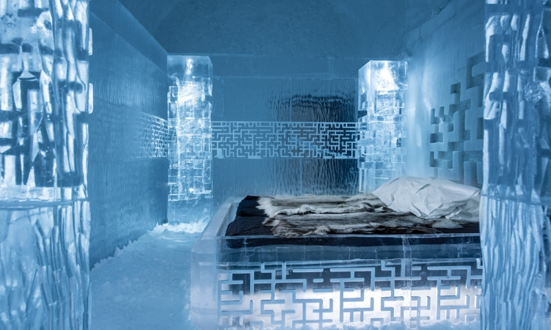 deluxe-suite-dont-get-lost-icehotel-20172-800x480.jpg