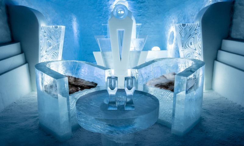 deluxe-suite-once-upon-a-time-icehotel-2017-800x480.jpg