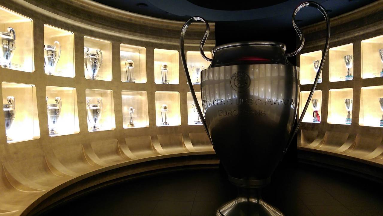 Sala_Trofei_Casa_Milan.jpg