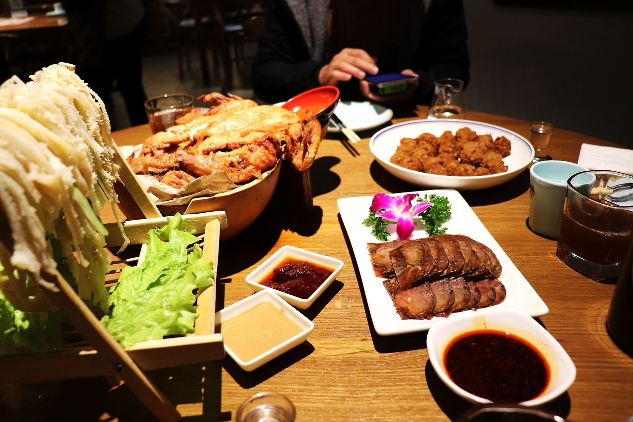 6 만의 친구 대접.jpg