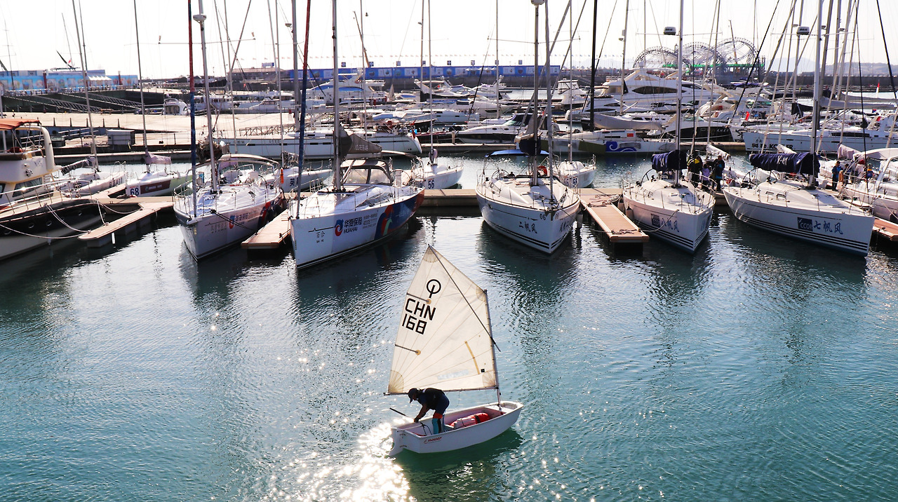 칭다오 요트 남자 2.jpg