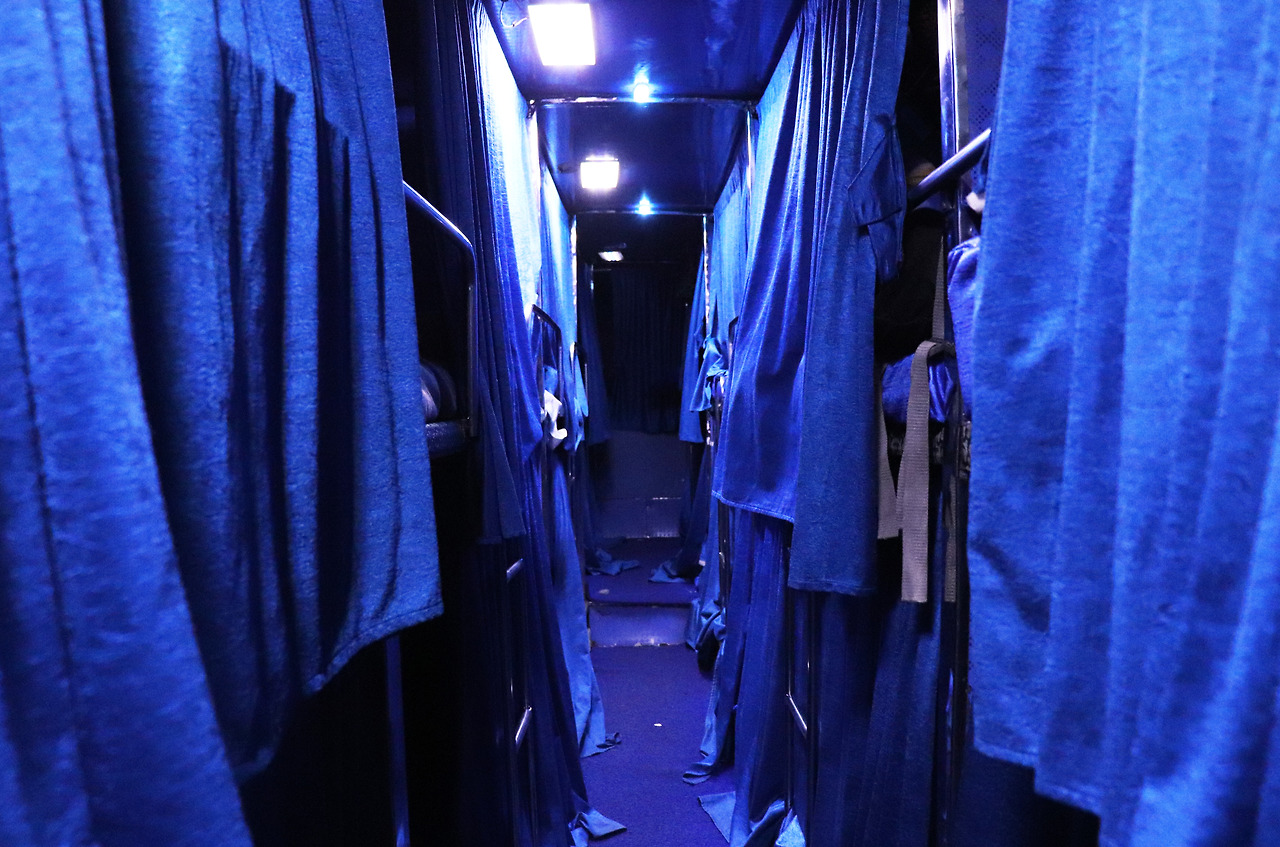 16 뭄바이 가는 슬리핑버스.jpg