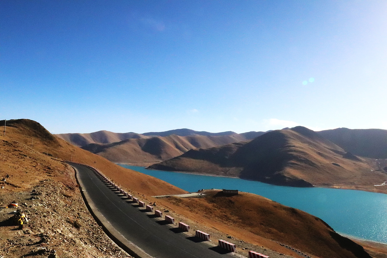 9 암드록쵸 호수.jpg