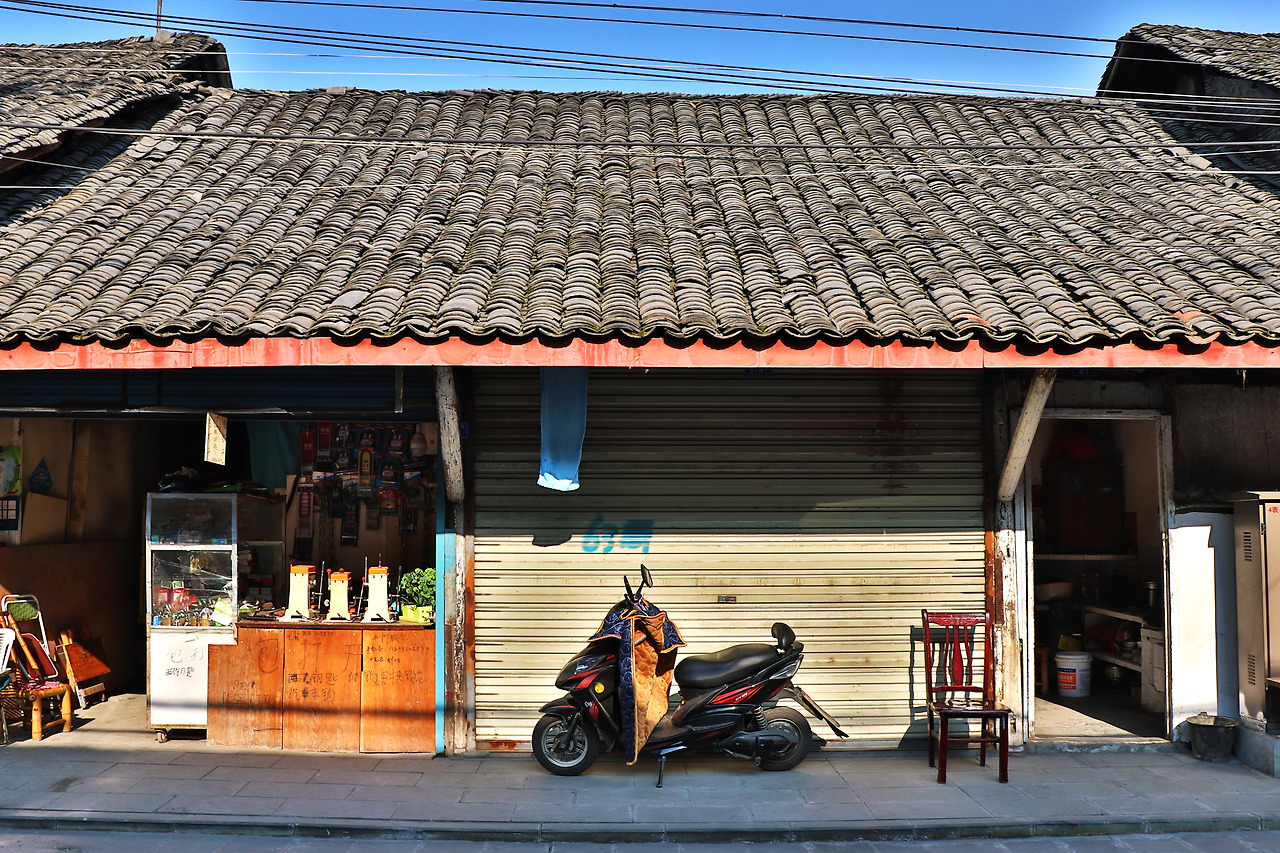 16 옛스러운 건물.jpg