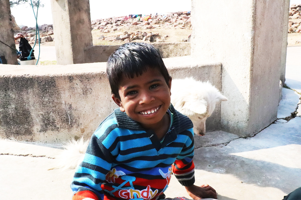 29 웃는 친구.jpg